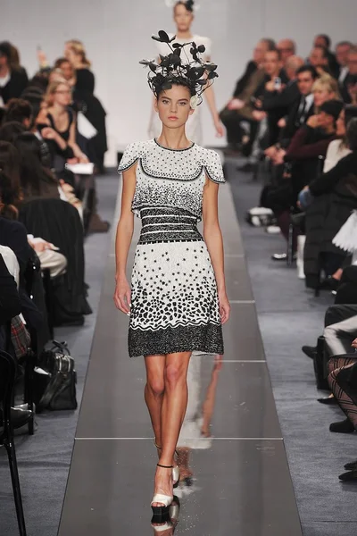 Look 33